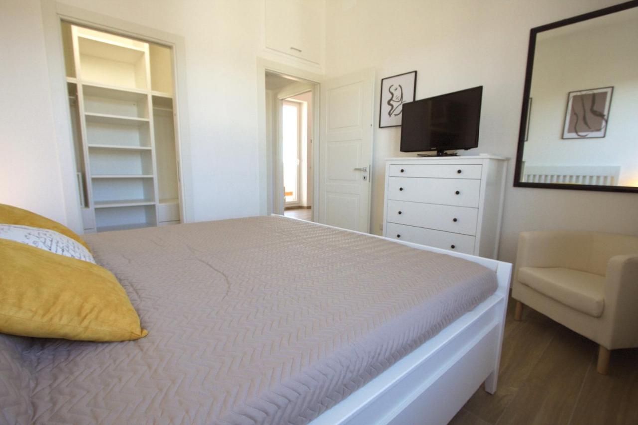 Sunny Flaminio Terrace Penthouse — Photos 1